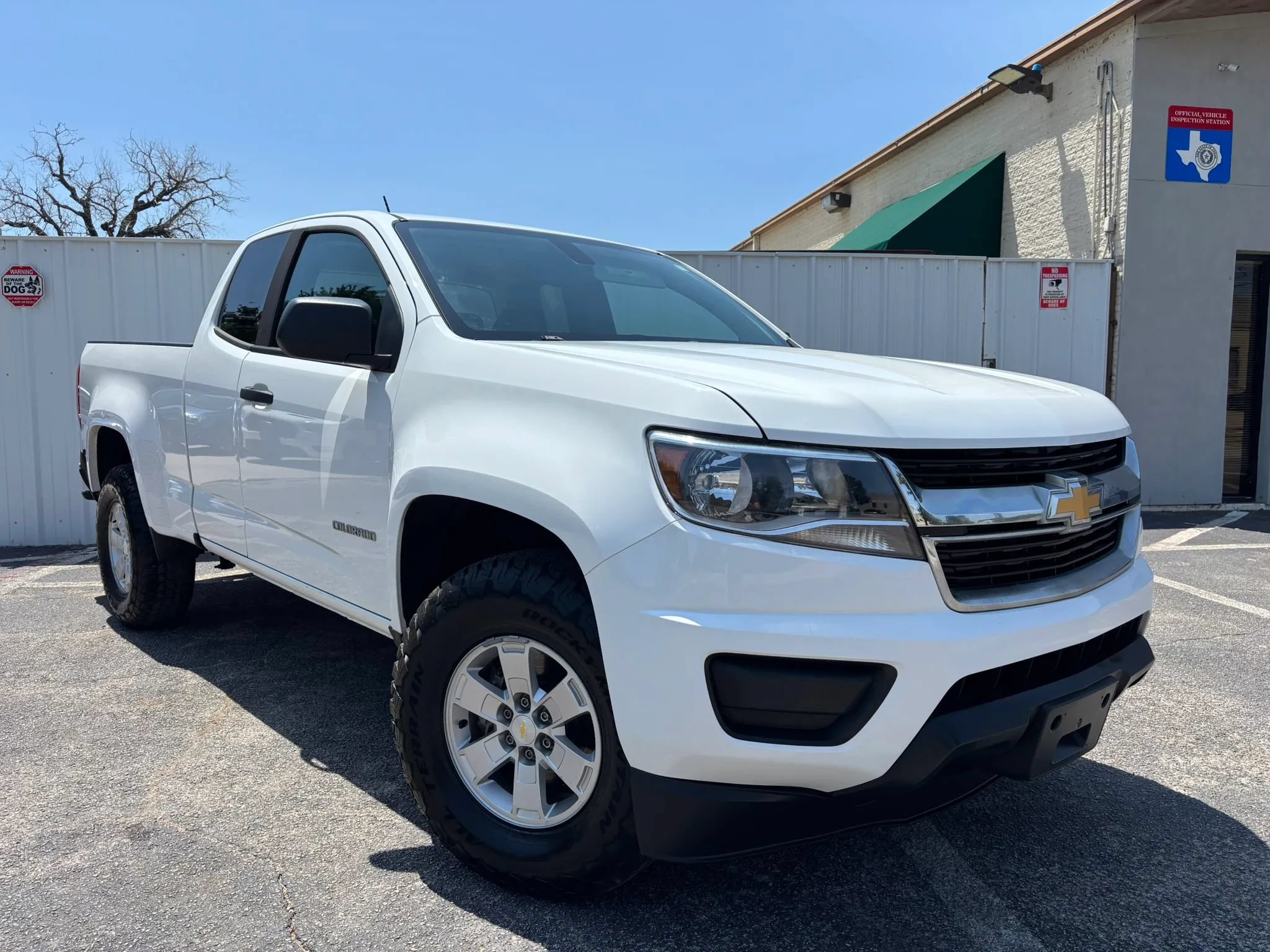 Used 2017 Chevrolet Colorado W/T w/ WT Convenience Package RWD image 10