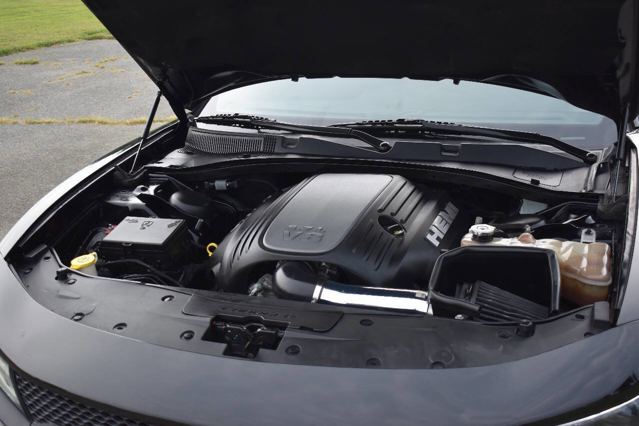 Used 2018 Dodge Charger R/T image 35