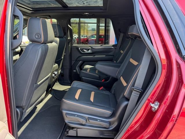 Used 2023 GMC Yukon AT4 w/ AT4 Premium Package AWD/4WD image 11