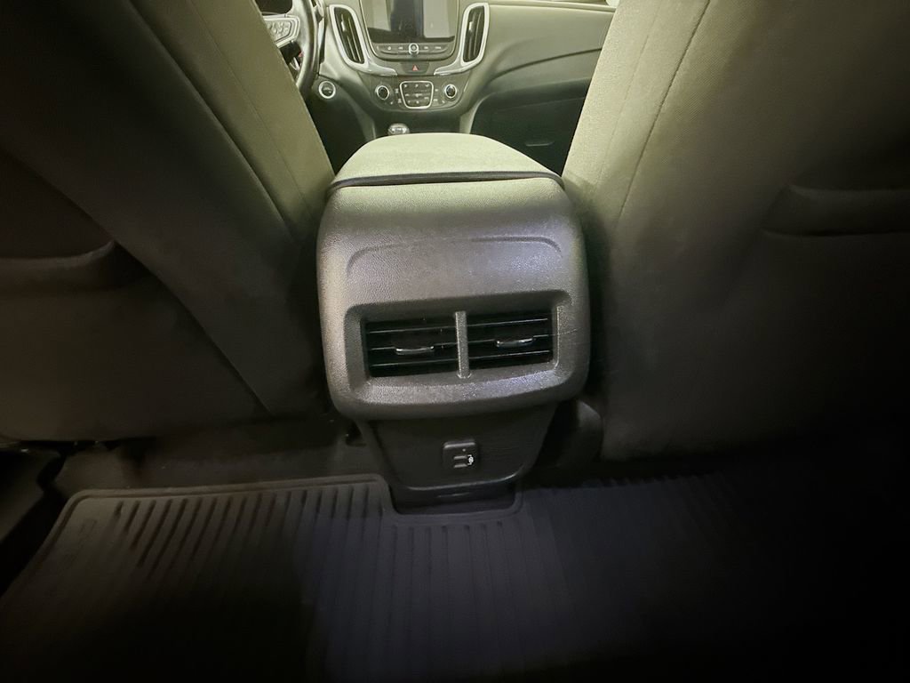 Used 2020 Chevrolet Equinox LT image 24
