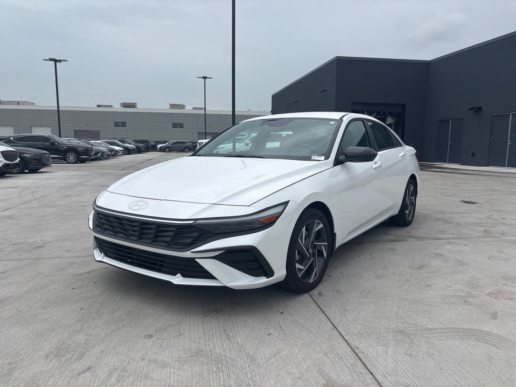 Certified 2025 Hyundai Elantra SEL