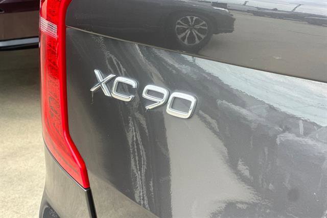 Certified 2023 Volvo XC90 T8 Plus image 33