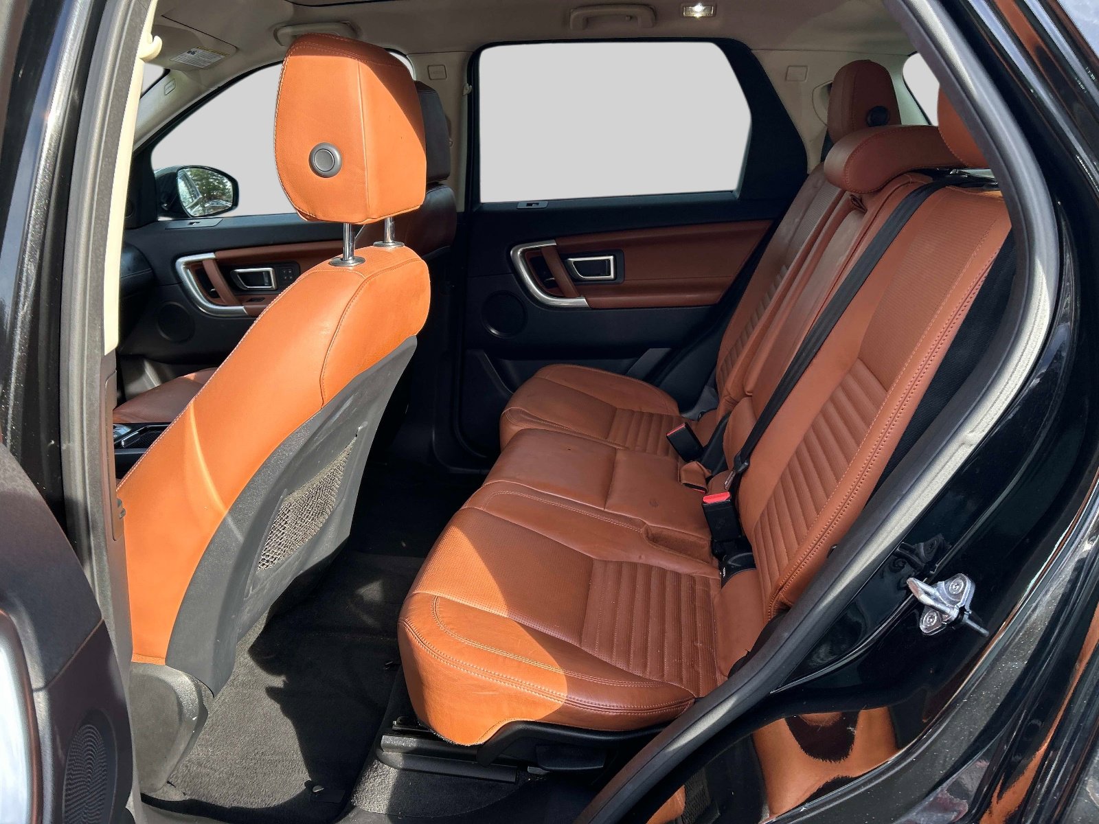 Used 2017 Land Rover Discovery Sport HSE Luxury AWD/4WD image 12