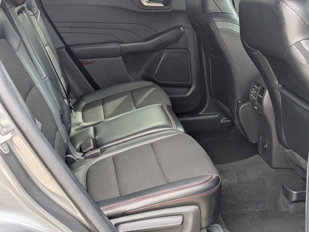 Used 2025 Ford Escape ST-Line AWD/4WD image 28