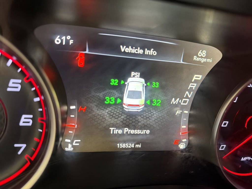 Used 2016 Dodge Charger SXT w/ Premium Group RWD image 4
