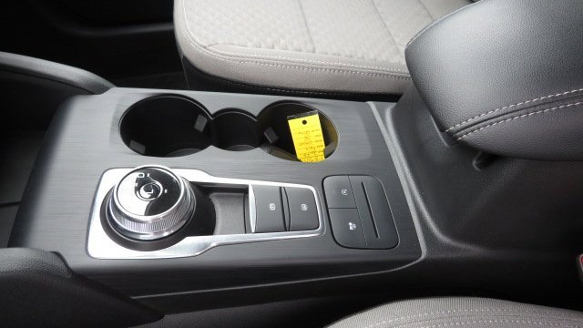 Certified 2022 Ford Escape SE w/ Cold Weather Package image 17