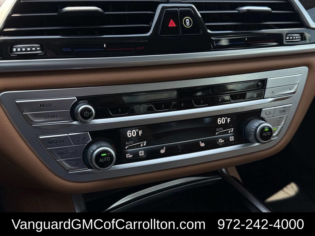 Used 2022 BMW 750i xDrive w/ M Sport Package AWD/4WD image 48