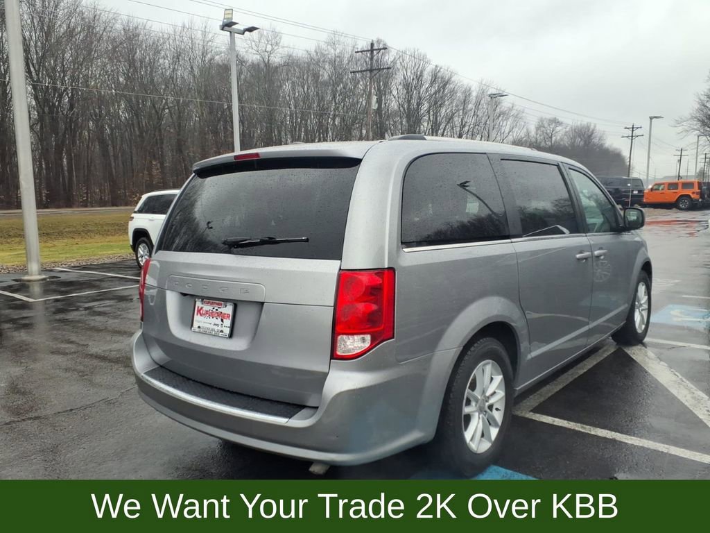 Used 2019 Dodge Grand Caravan SXT image 4