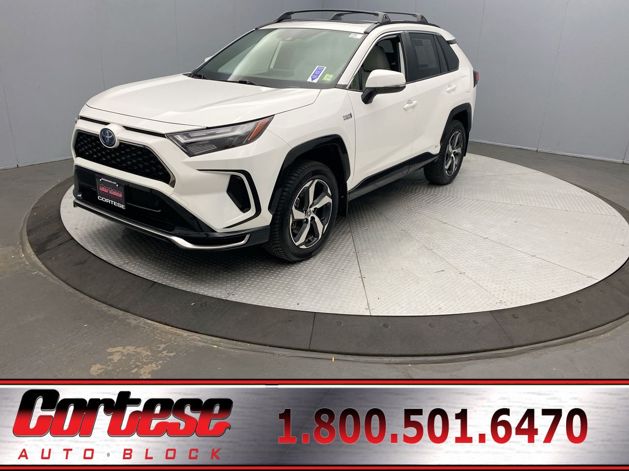 Used 2023 Toyota RAV4 SE w/ Weather & Moonroof Package AWD/4WD image 1