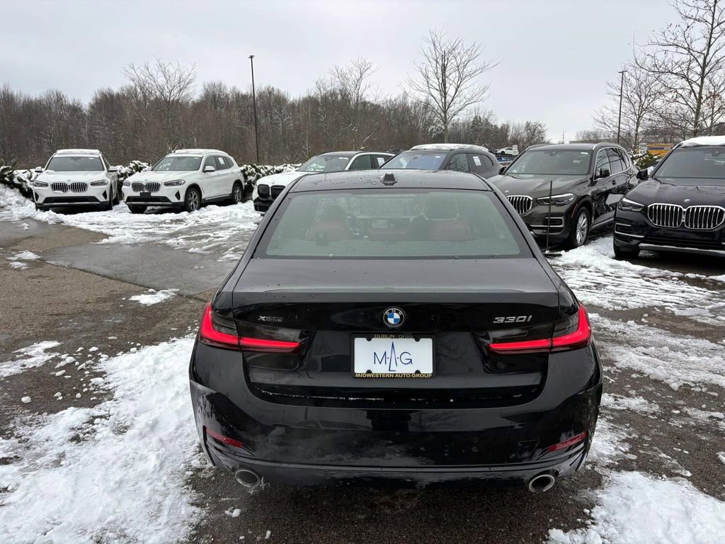 Certified 2023 BMW 330i xDrive Sedan w/ Driving Assistance Package image 6