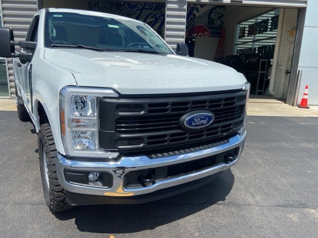 New 2025 Ford F250 XL image 5