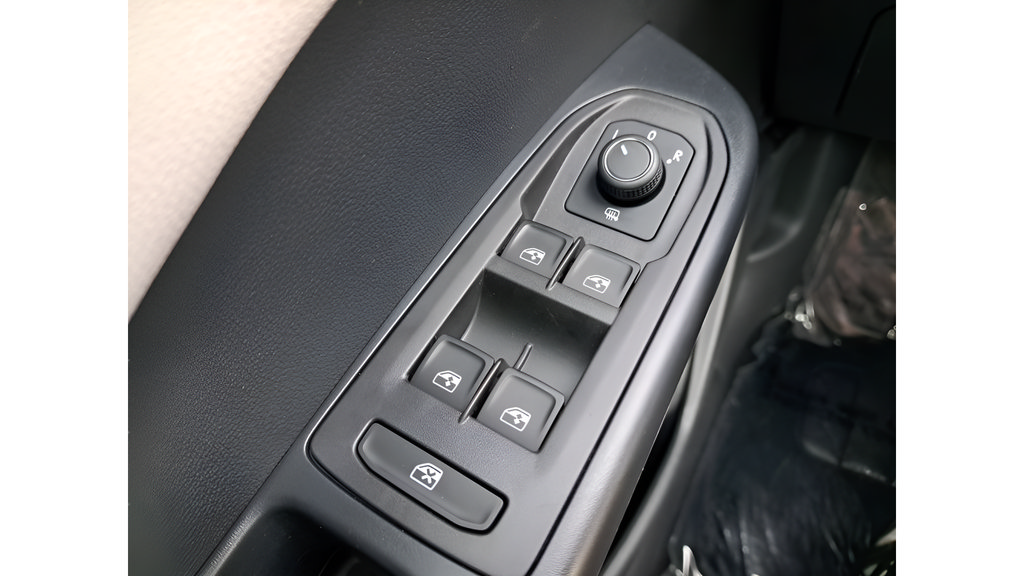 New 2025 Volkswagen Taos S AWD/4WD image 25