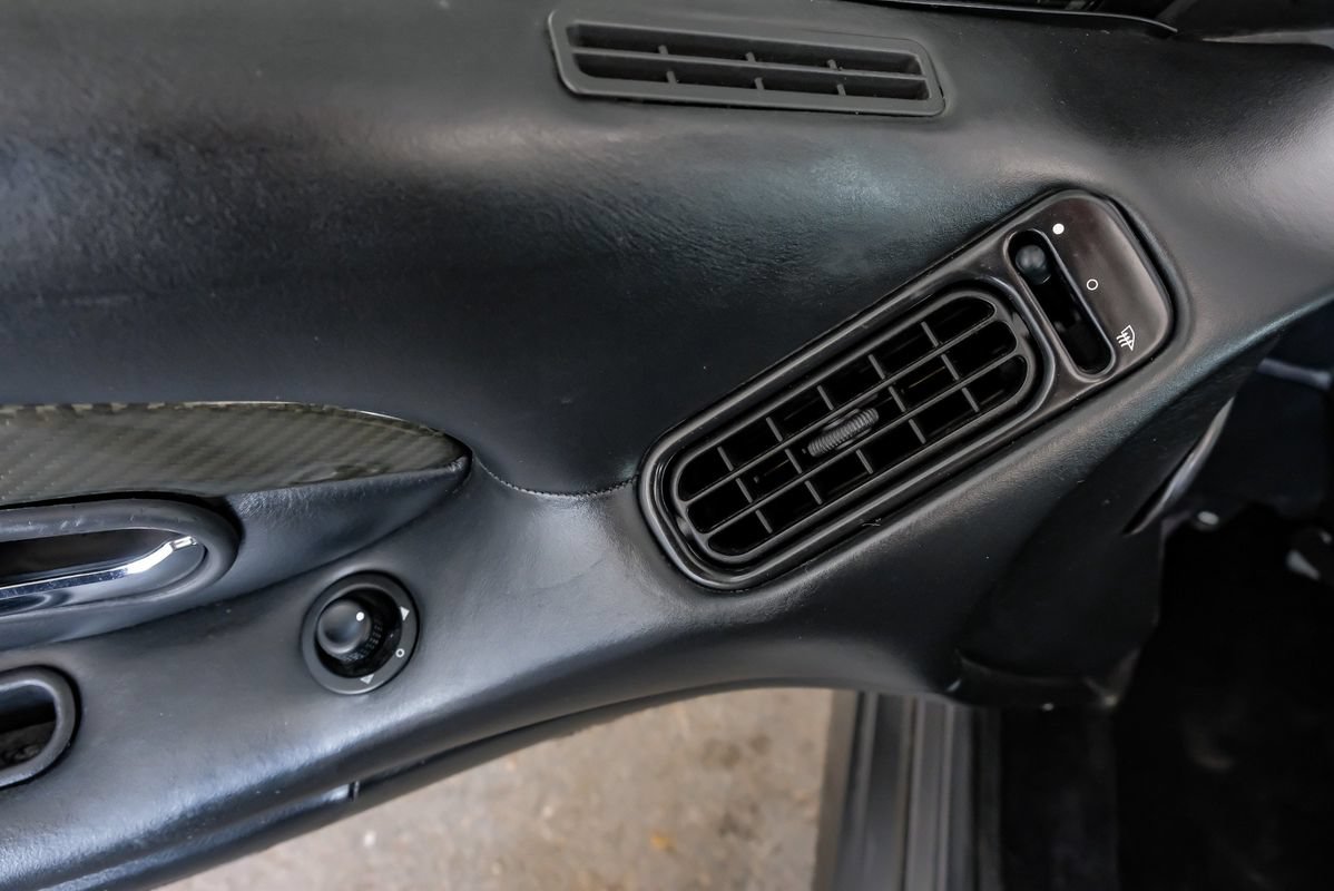 Used 2002 Aston Martin DB7 Vantage RWD image 36