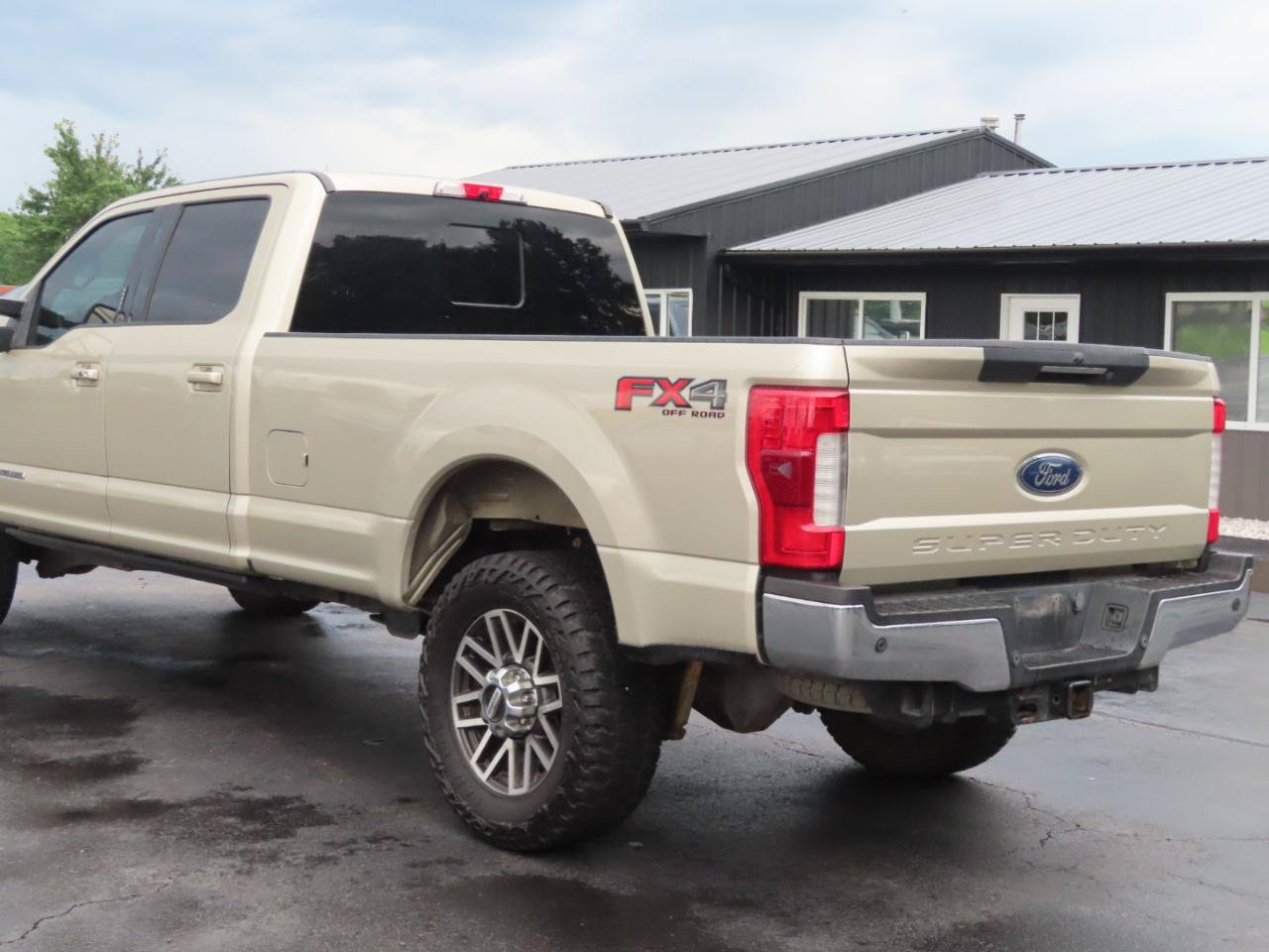 Used 2017 Ford F350 Lariat w/ Lariat Ultimate Package AWD/4WD image 18