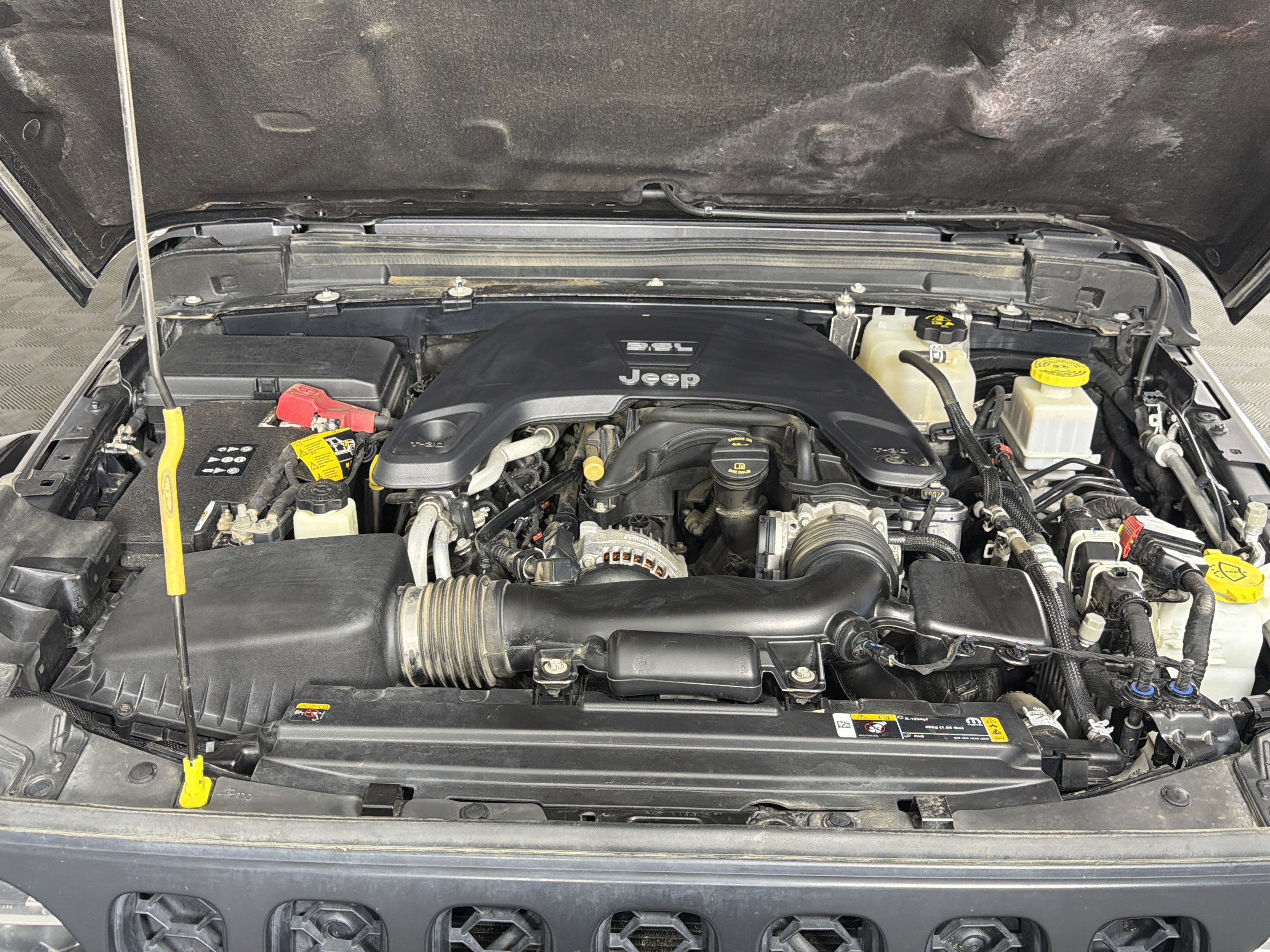 Used 2021 Jeep Gladiator Rubicon AWD/4WD image 5