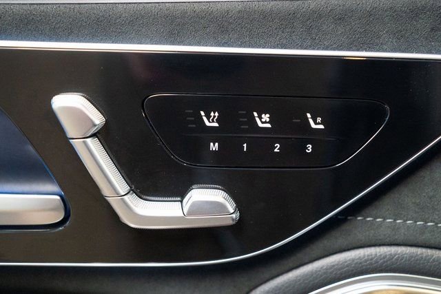 Certified 2022 Mercedes-Benz EQS 580 4MATIC Sedan image 18
