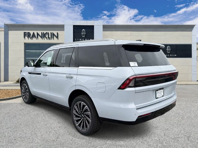 New 2026 Lincoln Navigator Black Label AWD/4WD image 5