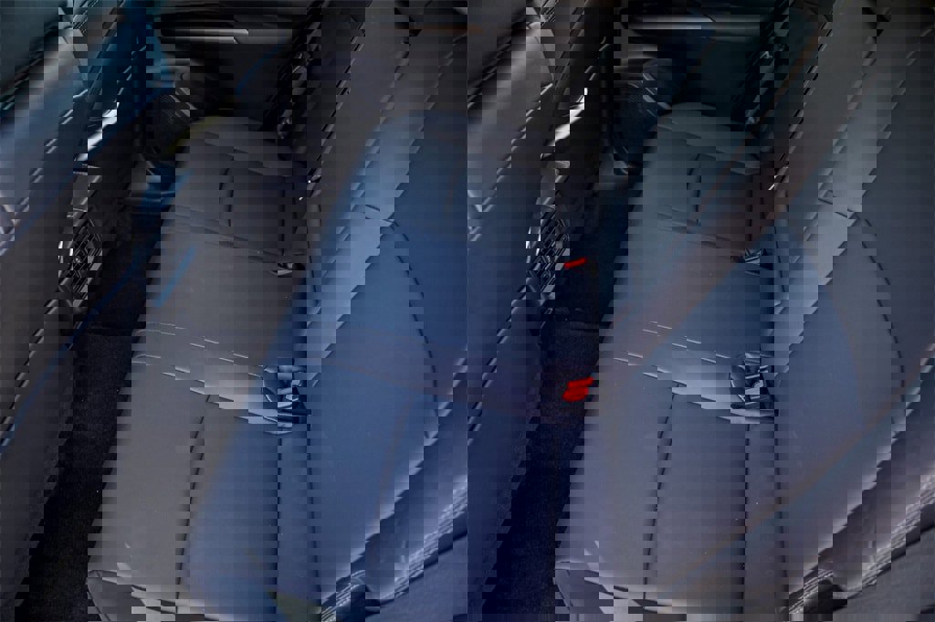 Used 2024 Toyota Venza LE image 25