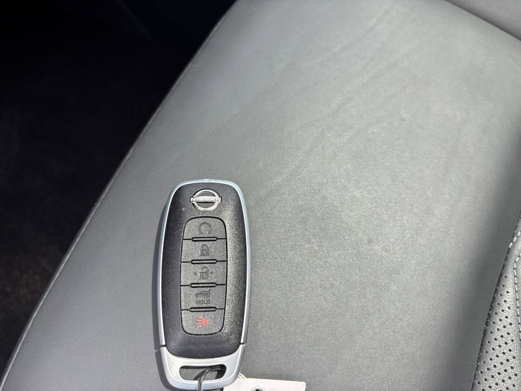 Used 2025 Nissan Pathfinder Platinum w/ Cargo Package FWD image 32