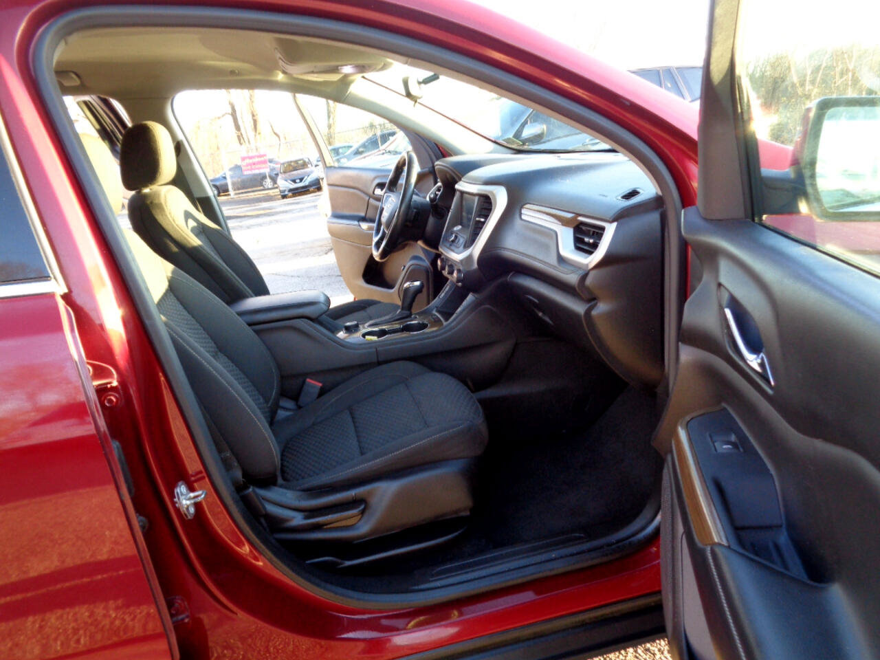 Used 2017 GMC Acadia SLE w/ Driver Alert Package I image 18