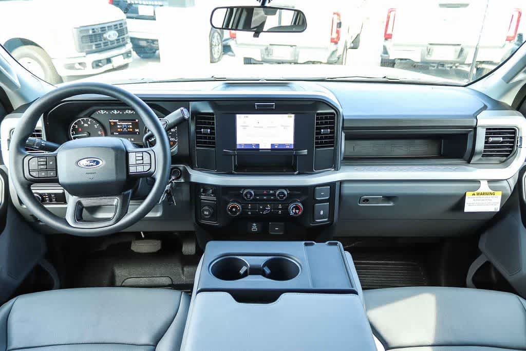 New 2026 Ford F250 XL w/ XL Chrome Package RWD image 12