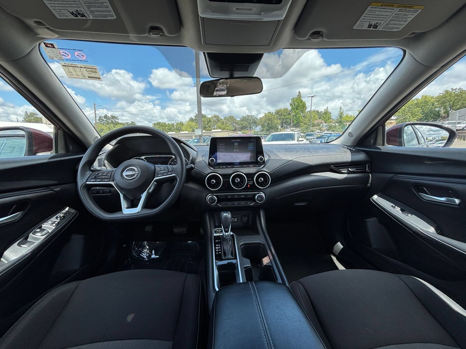 Used 2025 Nissan Sentra SV FWD image 31