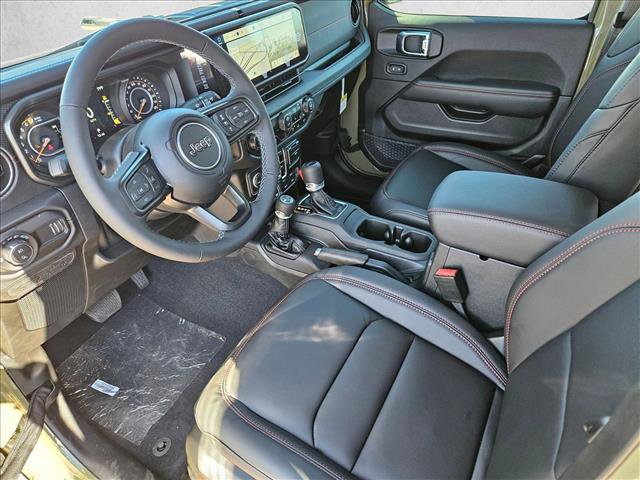 New 2025 Jeep Gladiator Rubicon AWD/4WD image 3