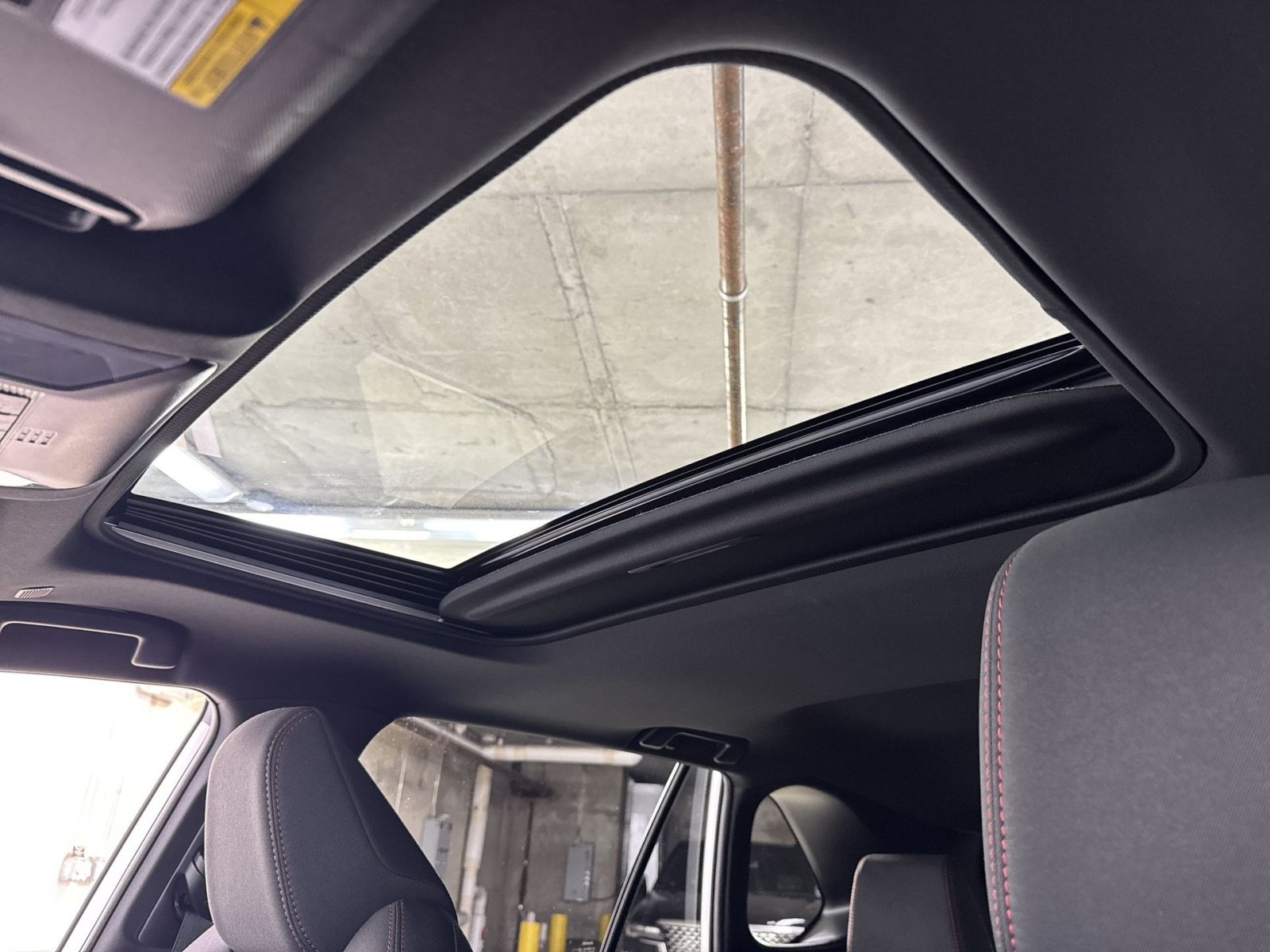 Used 2025 Toyota RAV4 SE w/ Weather & Moonroof Package AWD/4WD image 36