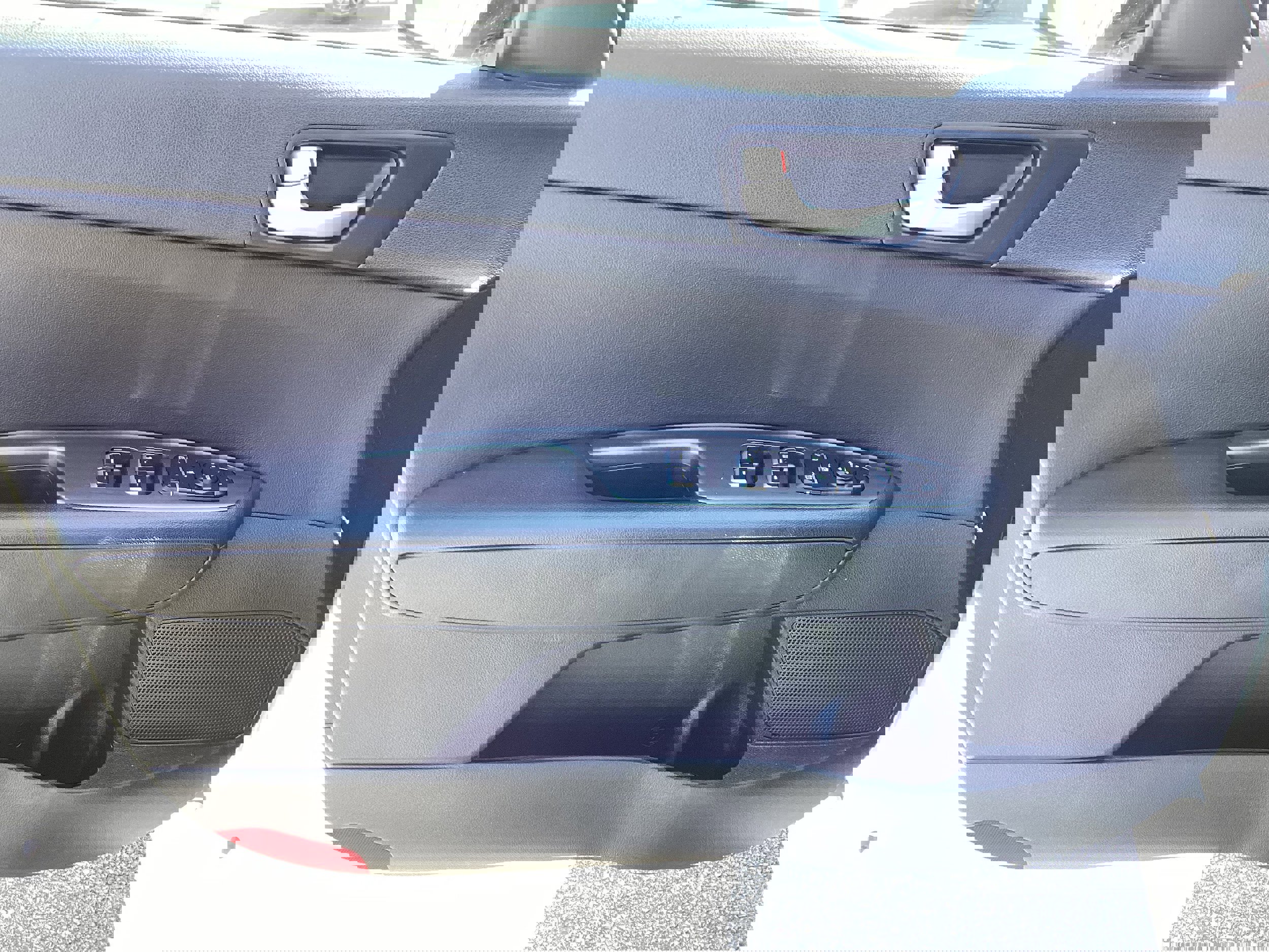 Used 2020 Kia Optima LX image 14