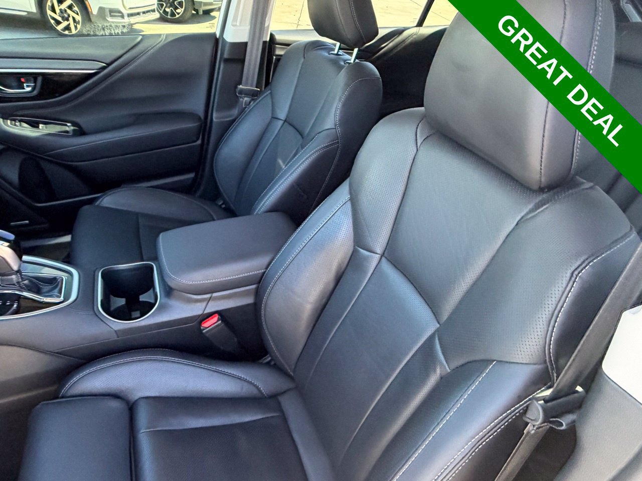 Used 2025 Subaru Outback Touring XT AWD/4WD image 31