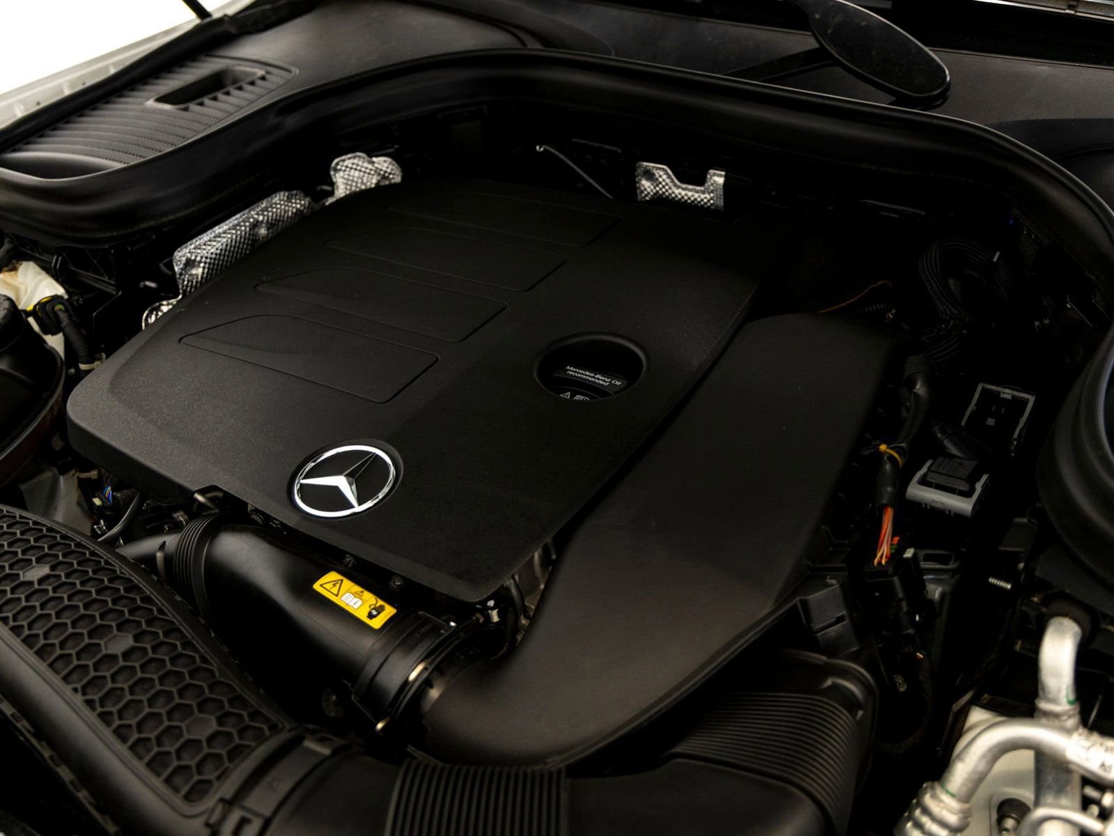 Used 2020 Mercedes-Benz GLC 300 4MATIC image 31