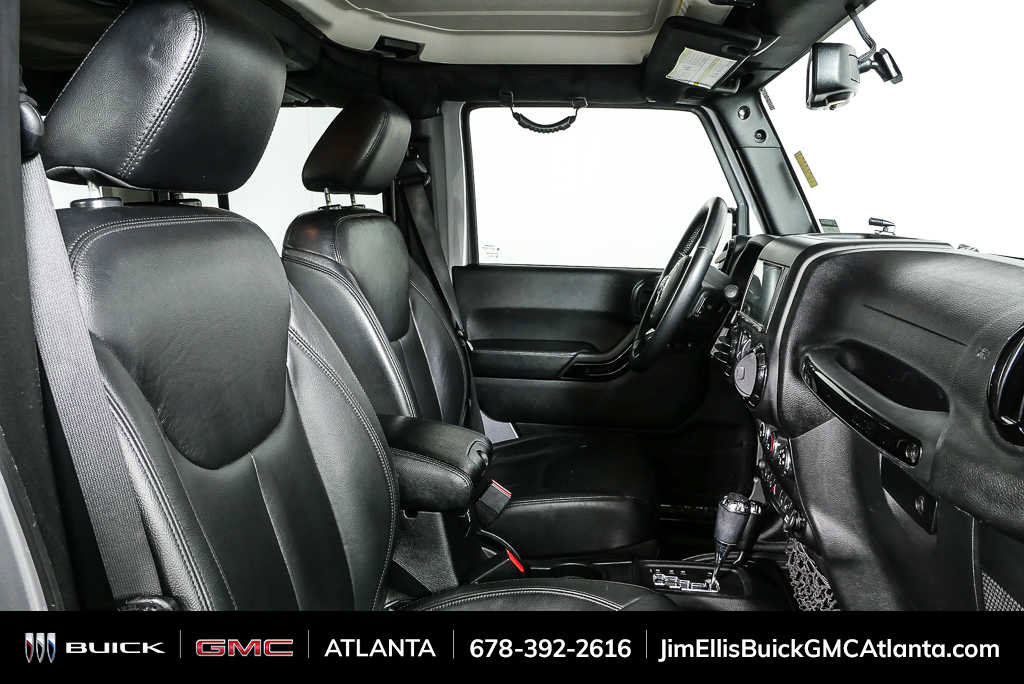 Used 2015 Jeep Wrangler Unlimited Sahara AWD/4WD image 20