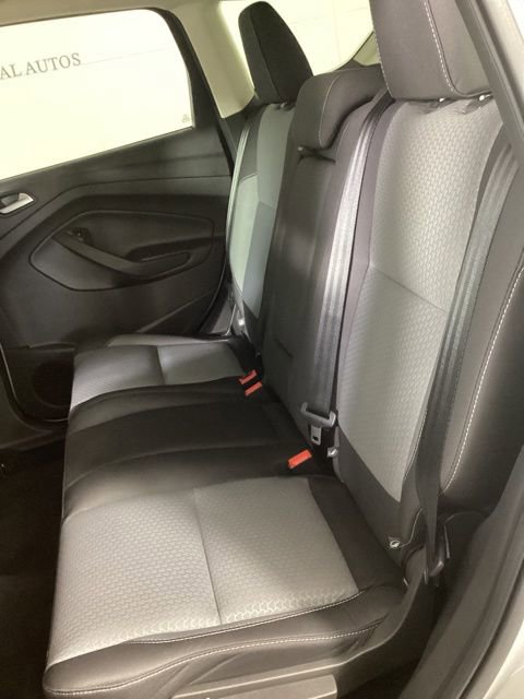 Used 2017 Ford Escape SE image 10