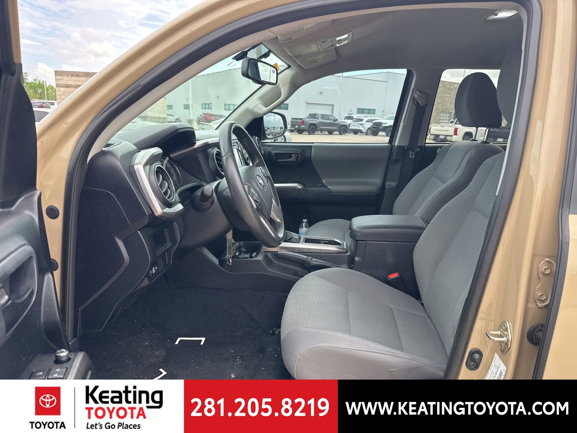 Used 2017 Toyota Tacoma SR5 w/ Tow Package image 16