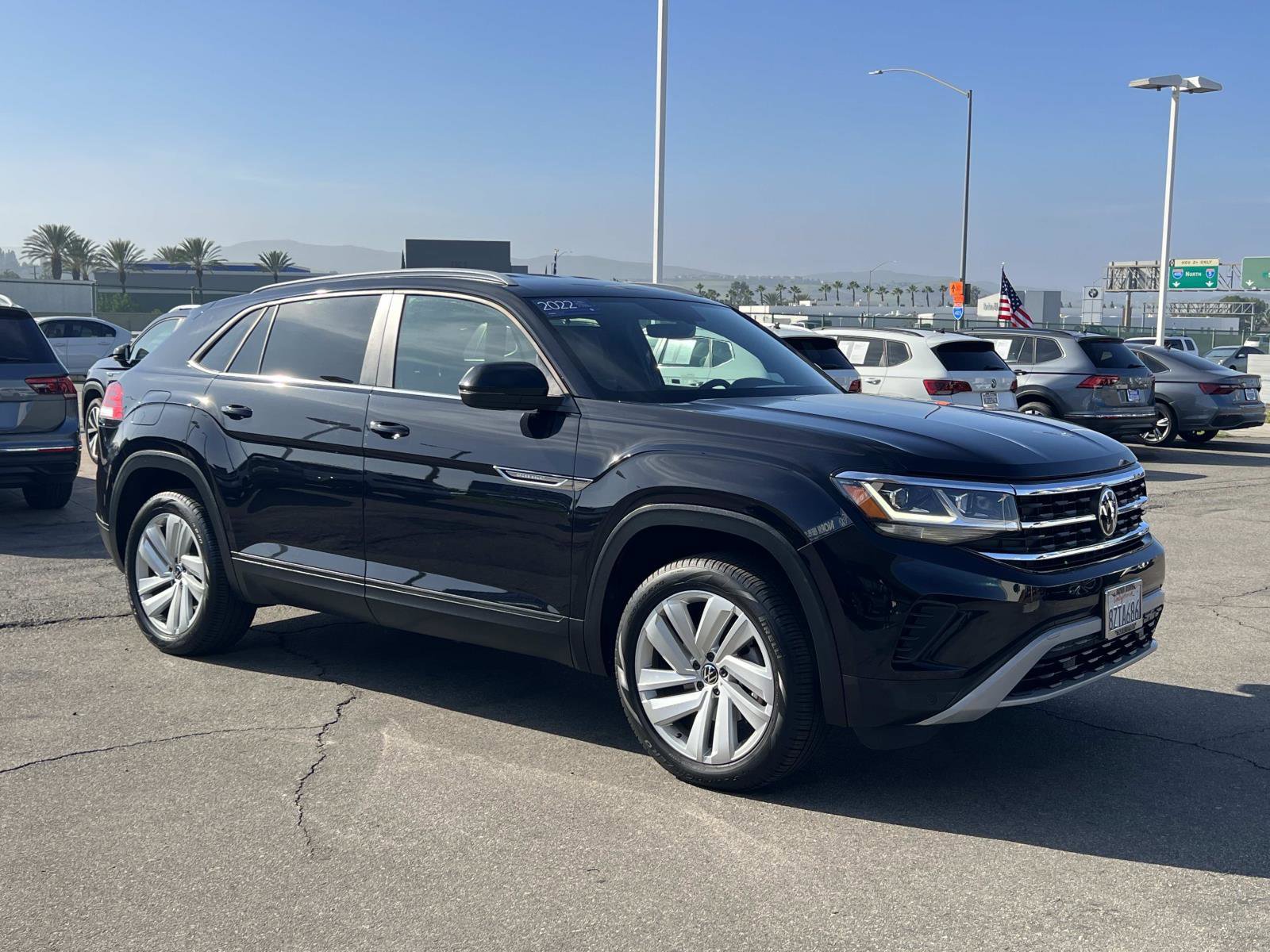 Certified 2022 Volkswagen Atlas Cross Sport SE image 27