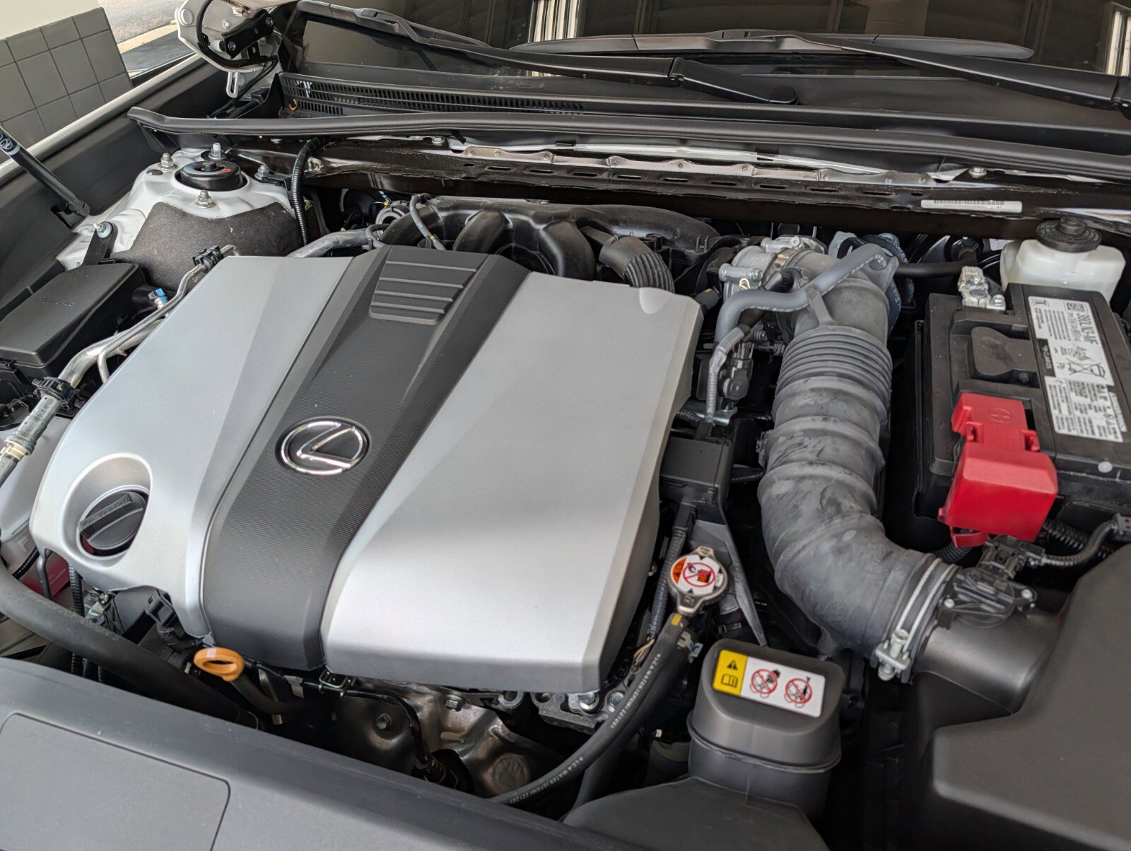 Used 2023 Lexus ES 350 Ultra Luxury w/ Accessory Package (Z2) image 27