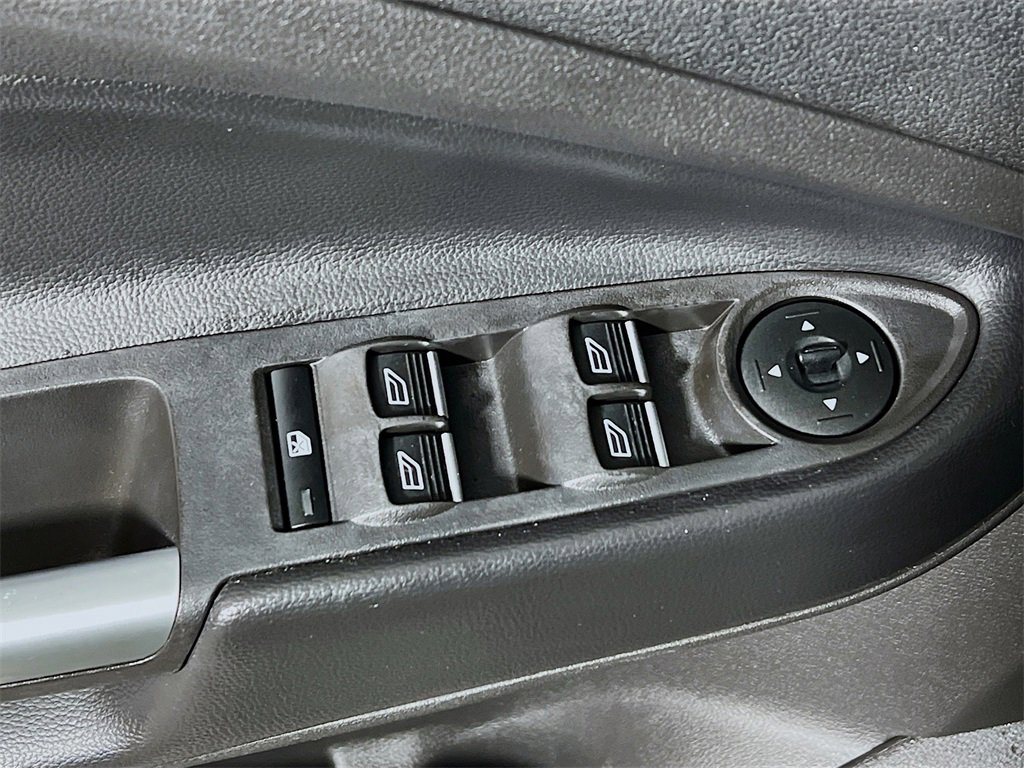 Used 2019 Ford Escape SEL image 17