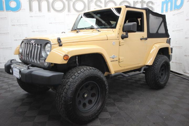 Used 2014 Jeep Wrangler Sport AWD/4WD image 2