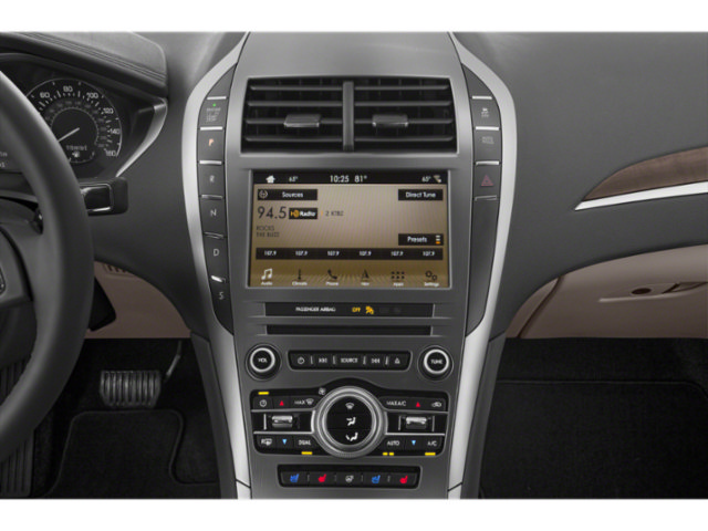Used 2019 Lincoln MKZ Reserve FWD image 9