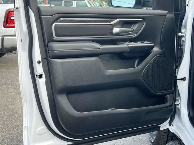 New 2026 RAM 1500 4x4 Crew Cab image 14