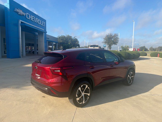 Used 2025 Chevrolet Trax RS w/ Driver Confidence Package FWD image 12
