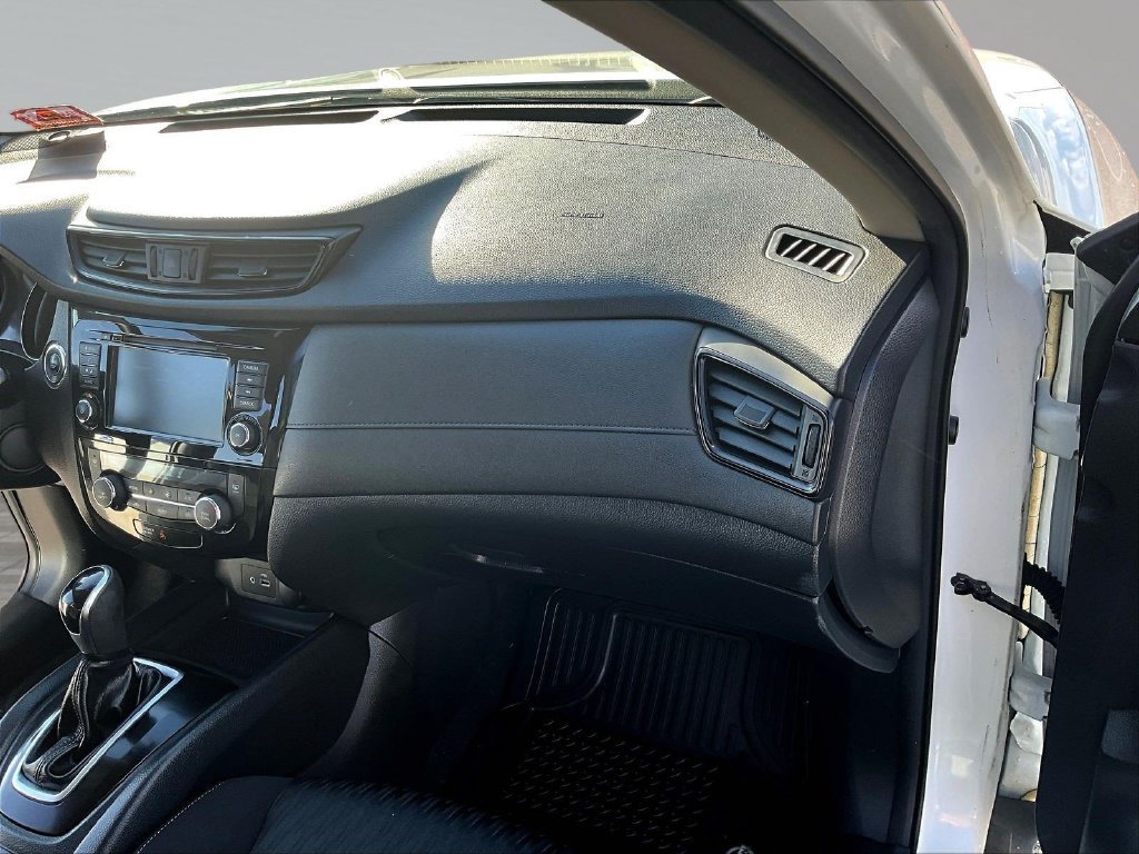 Used 2020 Nissan Rogue SV AWD/4WD image 29