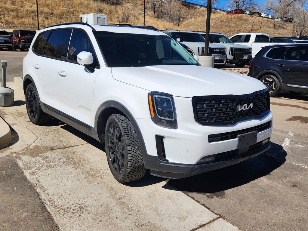 Used 2022 Kia Telluride SX w/ Nightfall Edition Package image 19
