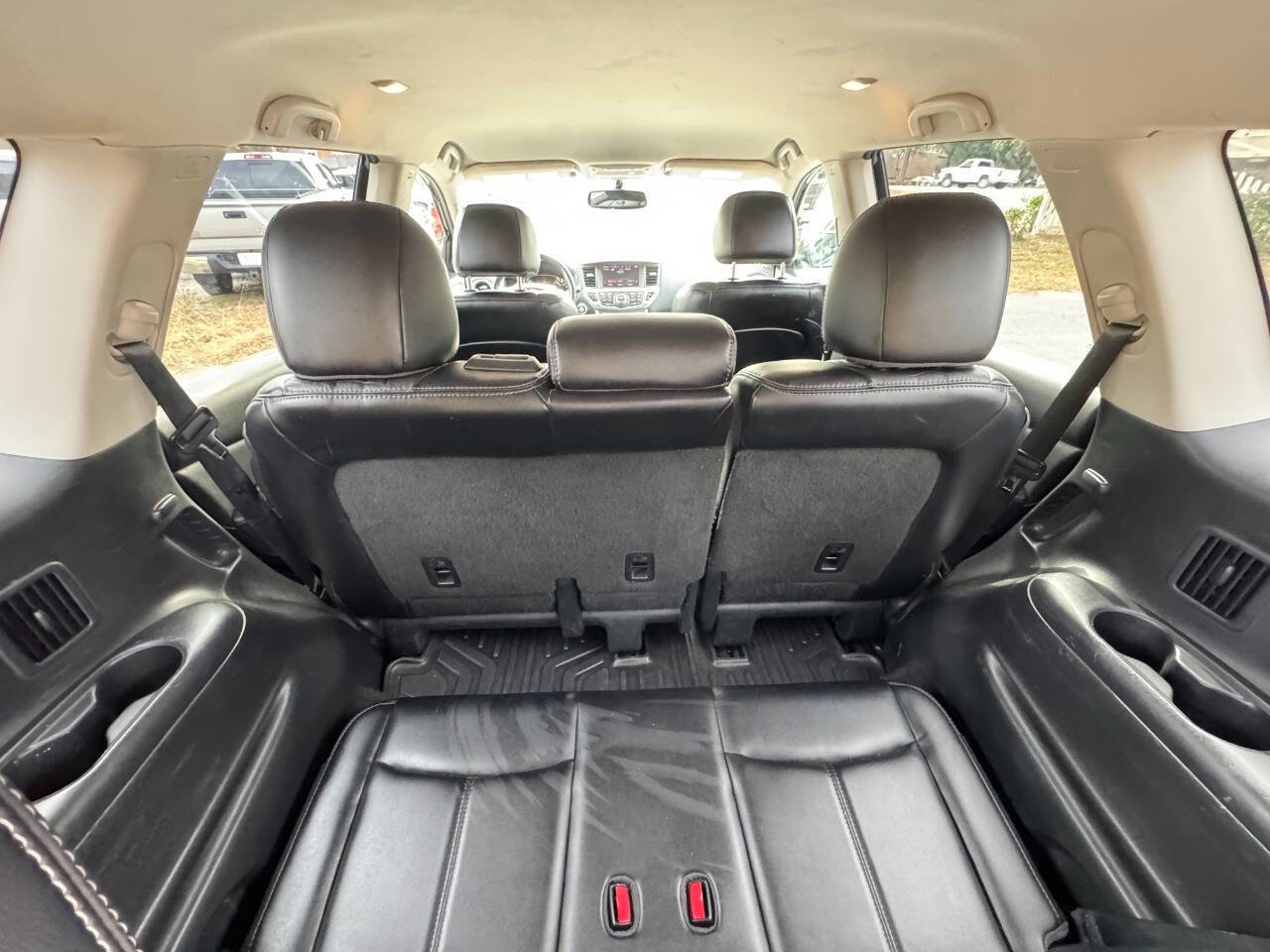 Used 2018 Nissan Pathfinder SL image 40