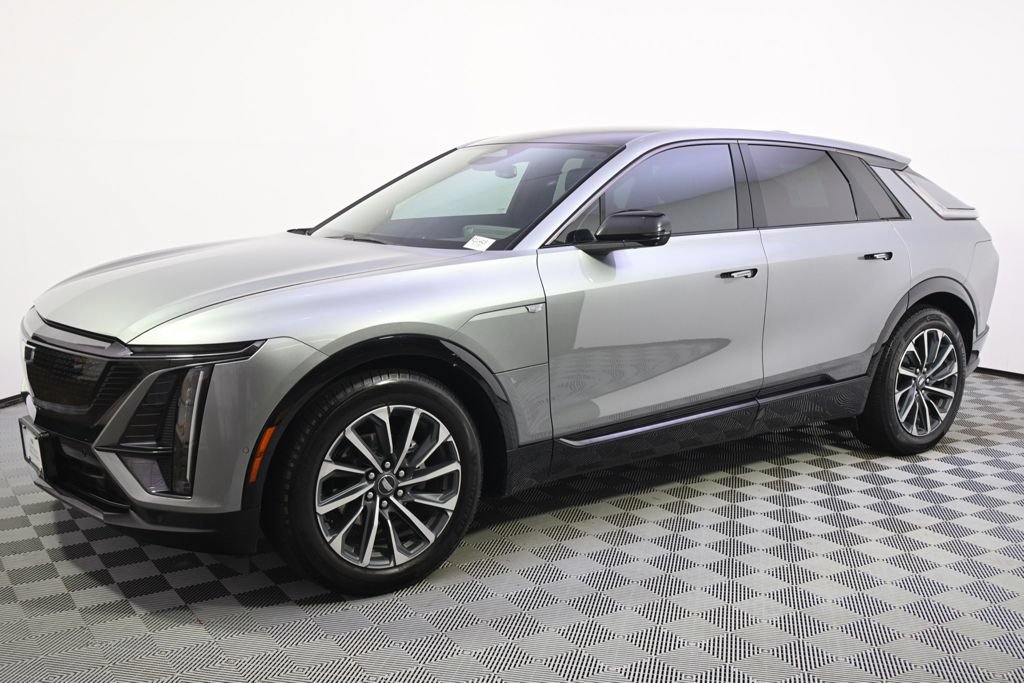 Certified 2024 Cadillac Lyriq Sport AWD/4WD image 2