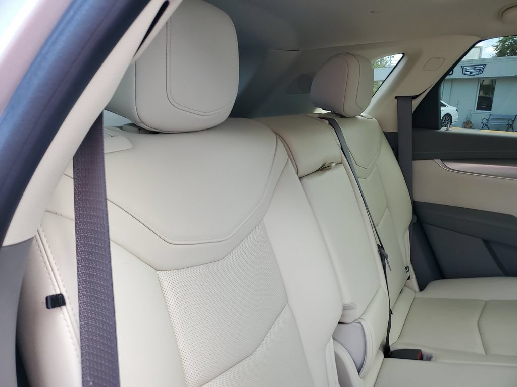 Used 2020 Cadillac XT5 Premium Luxury FWD image 25