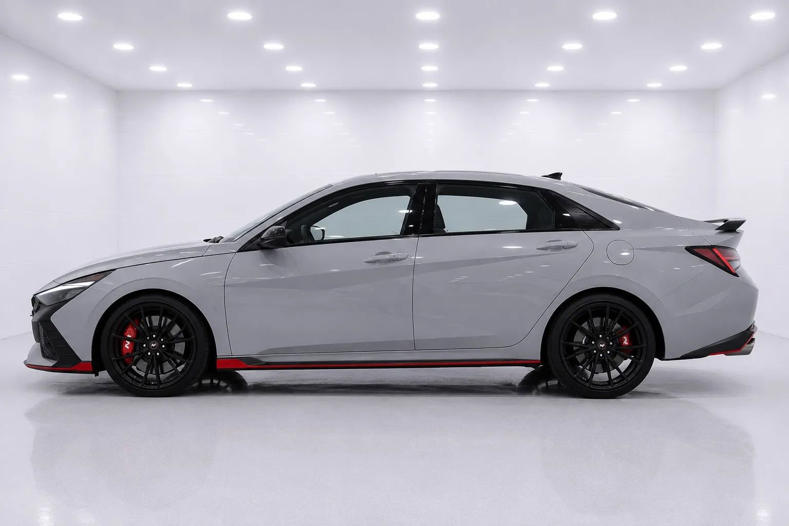 Used 2022 Hyundai Elantra N FWD image 2
