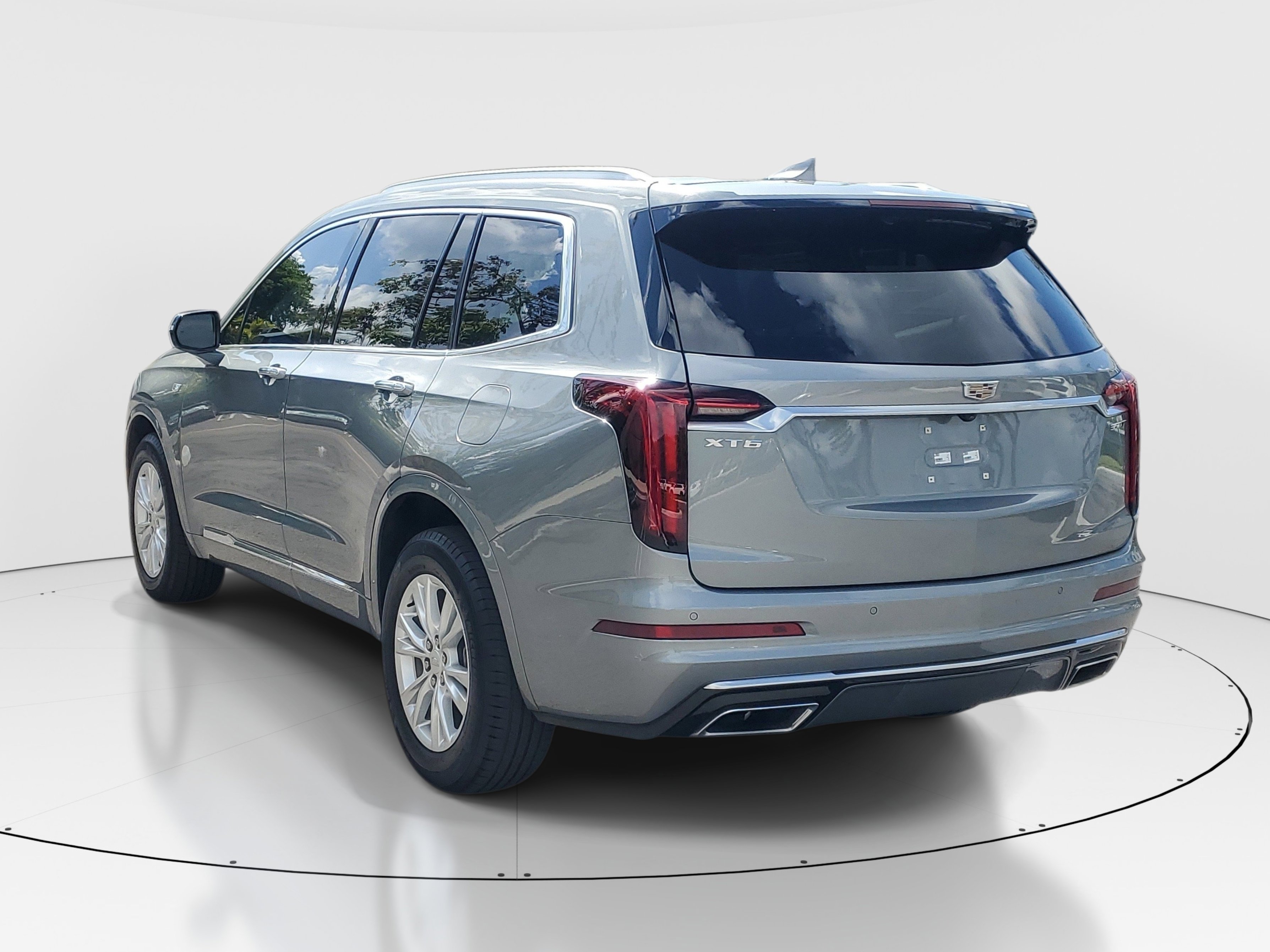 Used 2023 Cadillac XT6 Luxury FWD image 5