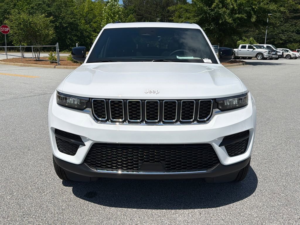 New 2026 Jeep Grand Cherokee Laredo X AWD/4WD image 2