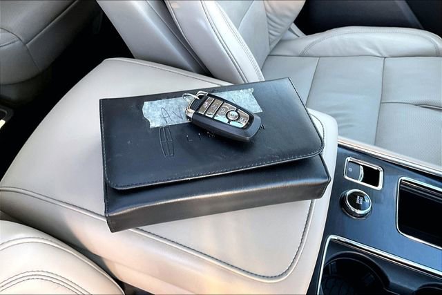 Used 2021 Lincoln Aviator Grand Touring w/ Equipment Group 302A image 10